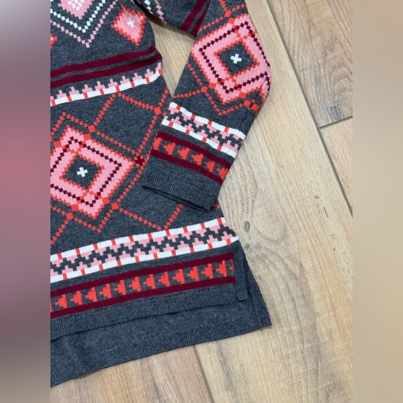 Talbots Geometric Knit Sweater - Pink and Gray with Hearts Petite Small - Picture 3 of 5